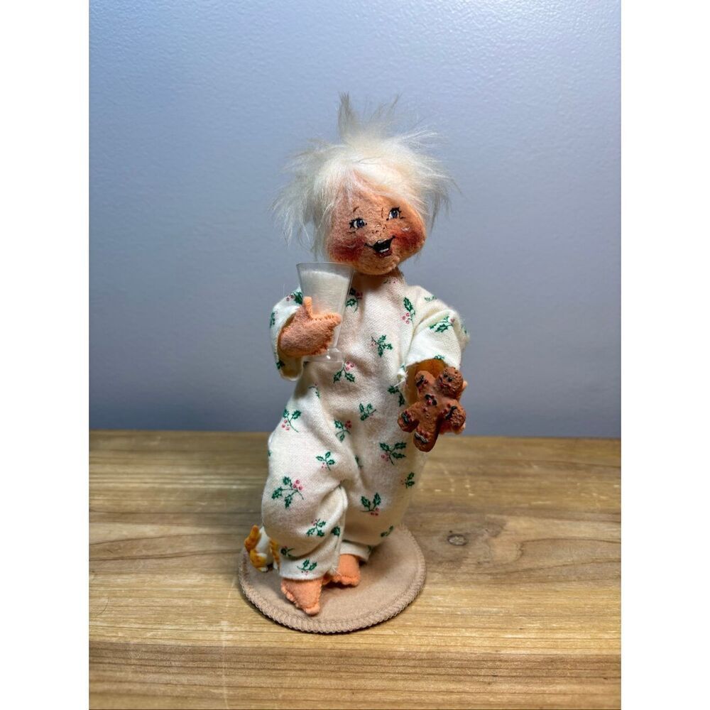 Annalee 7” Midnight Snack Kid in Pajamas w/ cookie and milk